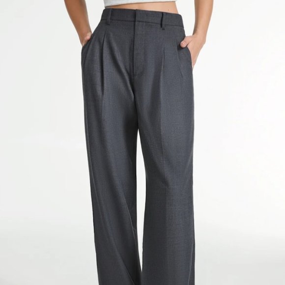 Viral Wide Leg Pant - Picture 1 of 3